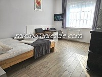 Pok�j z wsp�lnymi spaniami