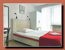 Pok�j jednoosobowy z �azienk� i ��kiem ma��e�skim