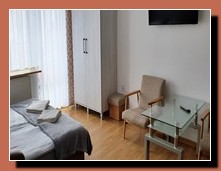 Pok�j czteroosobowy z �azienk�